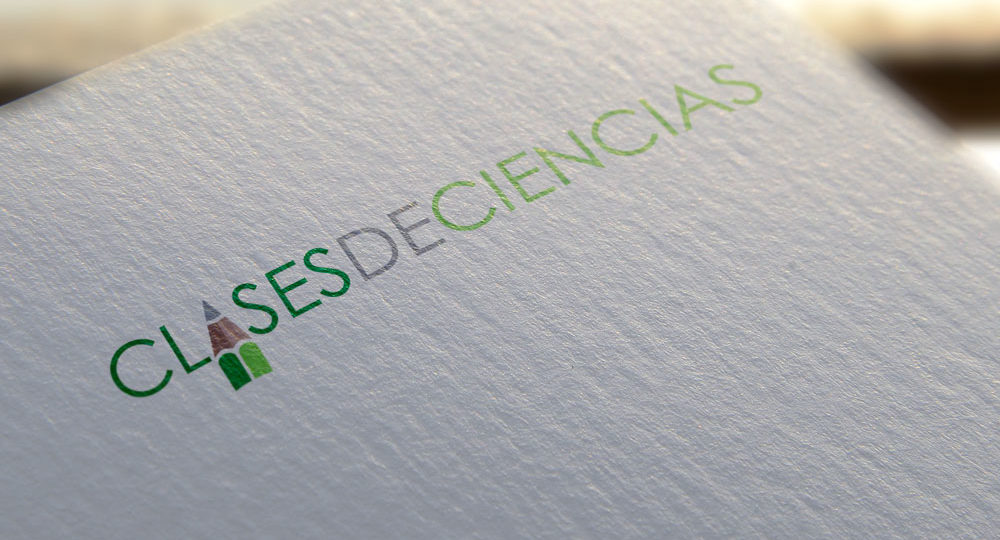 Diseño de logo para Clases de Ciencias